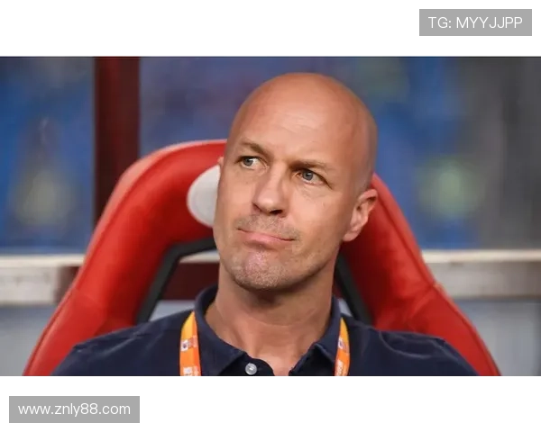 克鲁伊夫战术理念推动足球场上的哲学与实践结合，状态回暖引发广泛关注