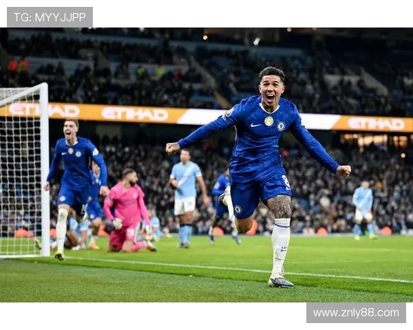 英超冠军争夺白热化，曼城利物浦领跑积分榜