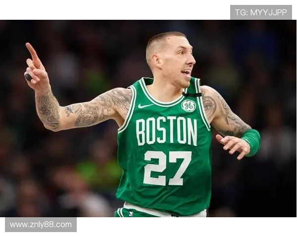 里尔边路进攻表现稳健，战术执行持续提升